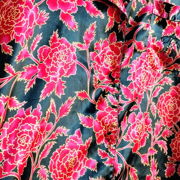 Vintage Victoria's Secret Large Button Front Sleep Shirt Black Red Floral Satin - Picture 6 of 9